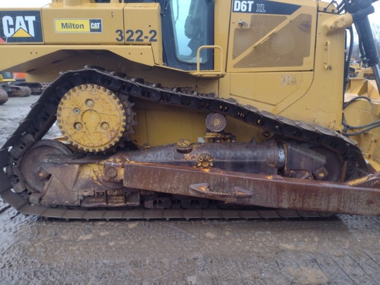 caterpillar-d6t-xl-image-31