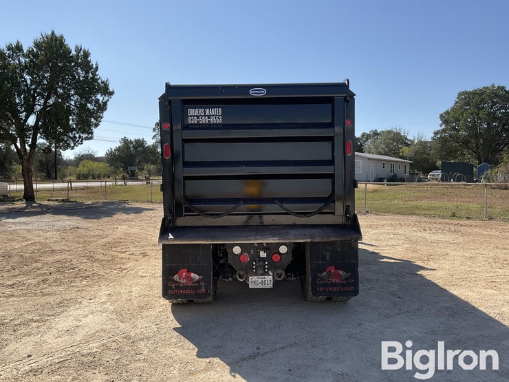 peterbilt-567-image-6