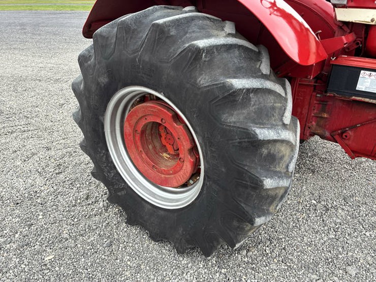 #122323-•-1965-ih-806-wheatland-#4518s-y-image-53