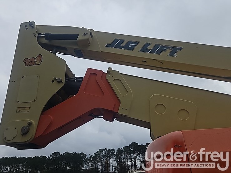 2016-jlg-800aj-image-30