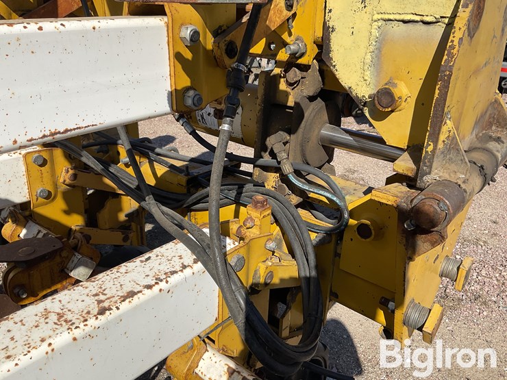 buffalo-6000-16-row-cultivator-image-18