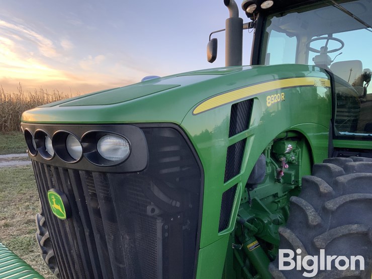 john-deere-8320r-image-15