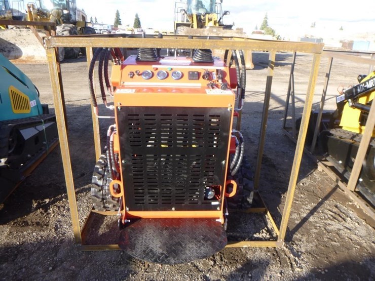 2025-agt-lrt23-skid-steer-track-loader-image-6