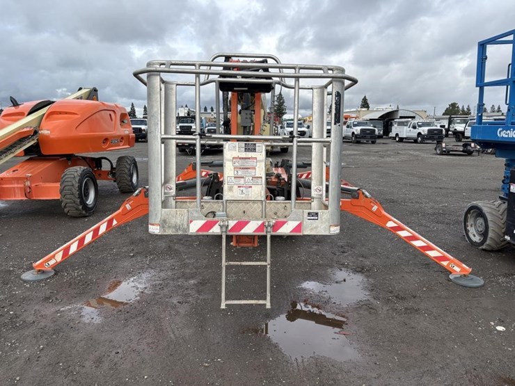 2014-jlg-x700aj-image-6