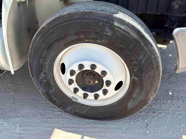 international-durastar-4300-image-8