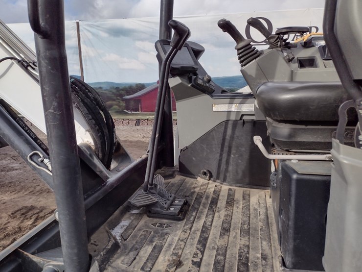 bobcat-e42-image-12
