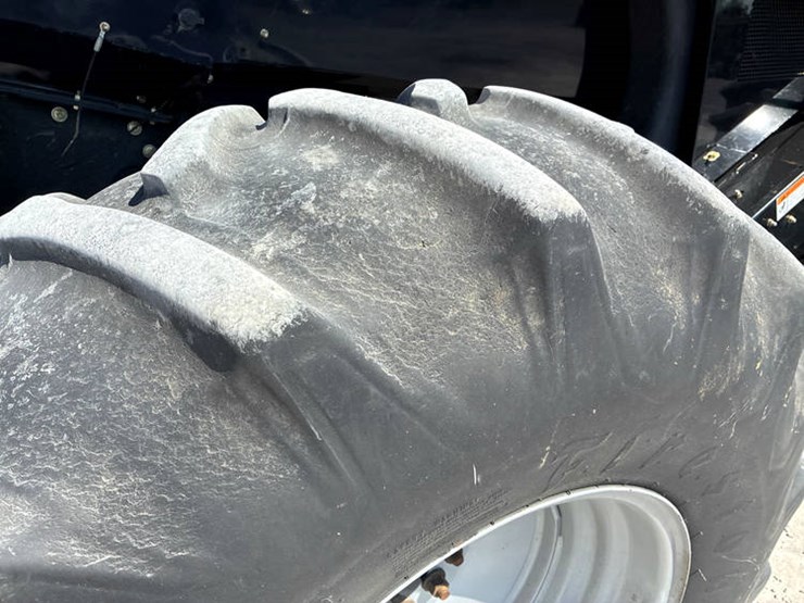 case-ih-5088-image-43