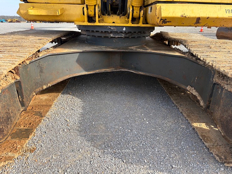 komatsu-pc220-lc-7l-image-17