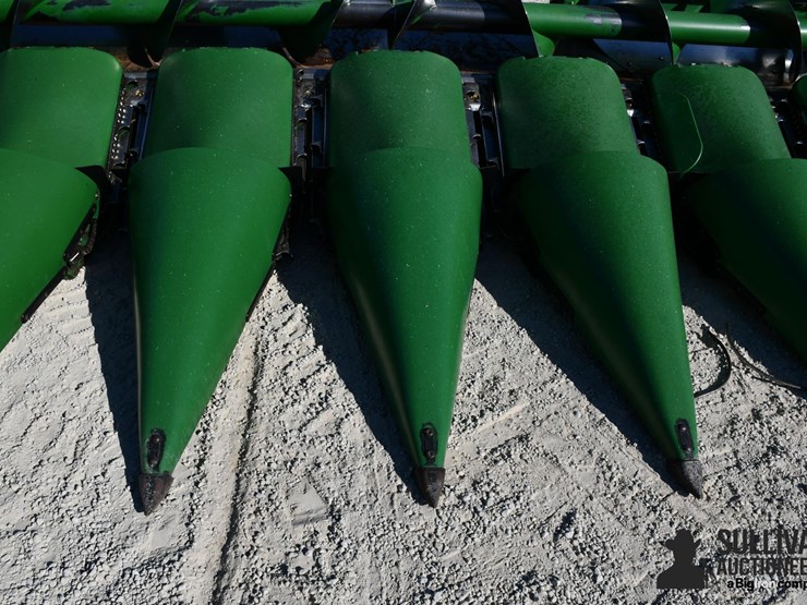 john-deere-c12f-image-17