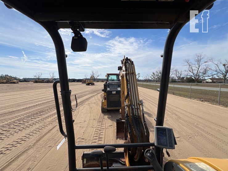 caterpillar-305e2-cr-image-39