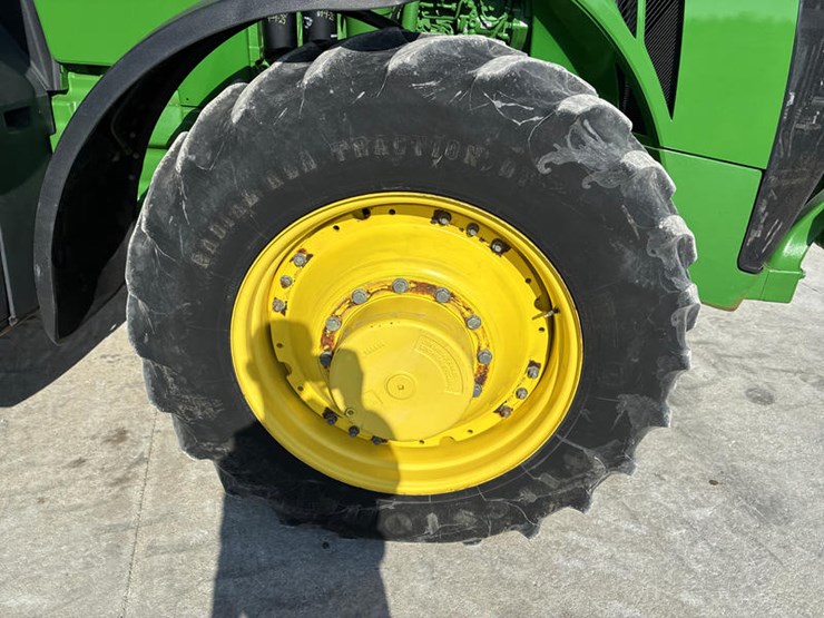 john-deere-8320r-image-54