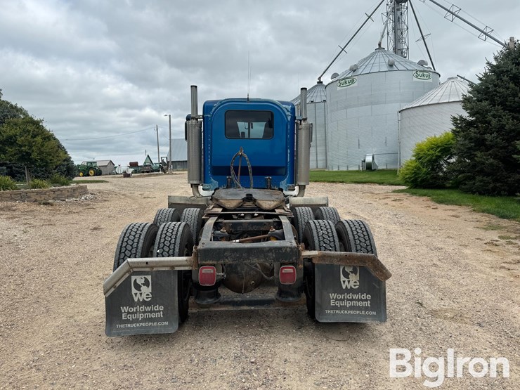 2000-peterbilt-379-image-6