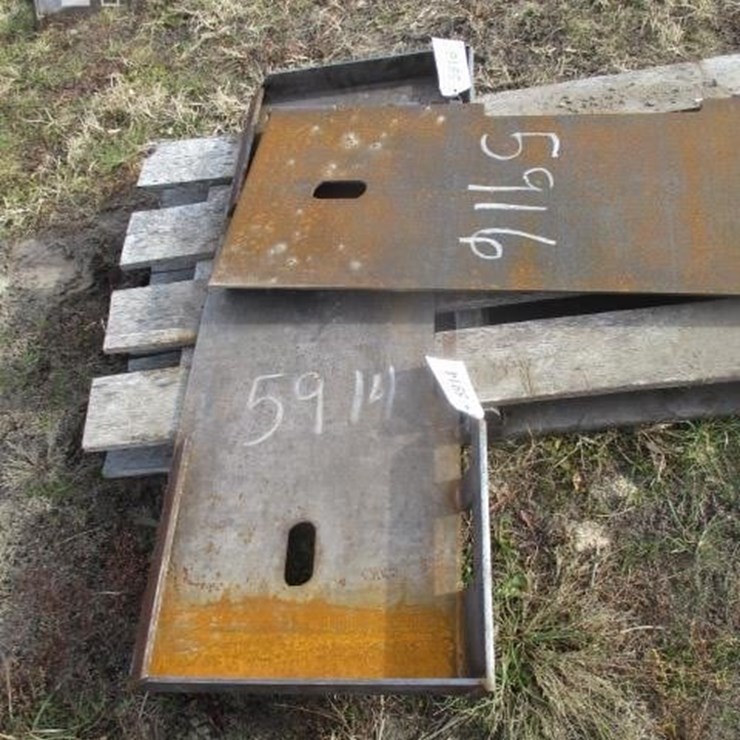 SKID STEER FRAME SKID STEER FRAME