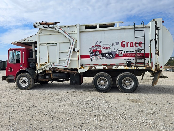 1996-mack-mr688s-image-12