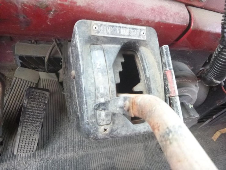 1986-ford-f8000-image-15