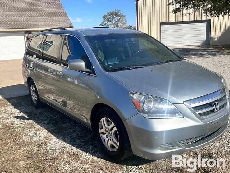 2007-honda-odyssey-image-3