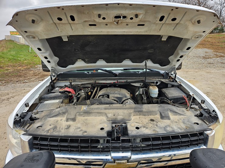 chevrolet-silverado-2500-image-26