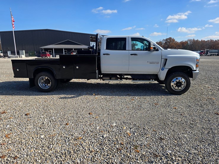 chevrolet-silverado-5500hd-image-35