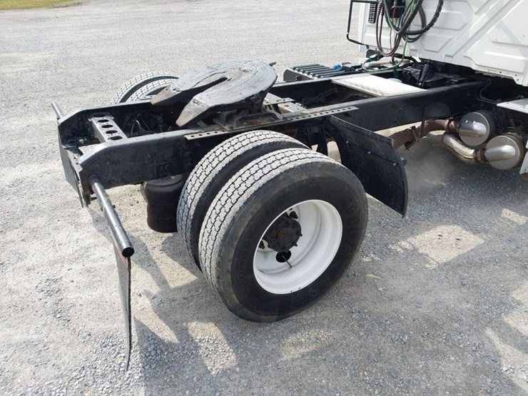 2017-international-4000-image-4