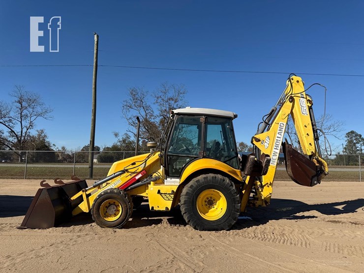 new-holland-b95-image-1