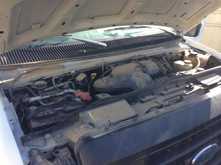 2009-ford-e350-image-10