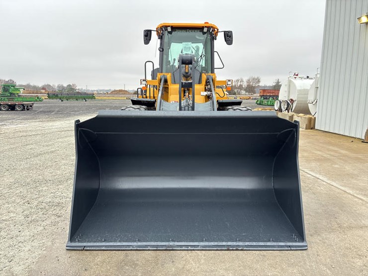 john-deere-624-image-13