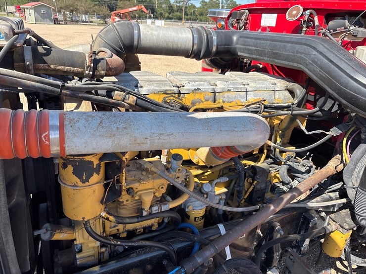 2002-peterbilt-379-image-26