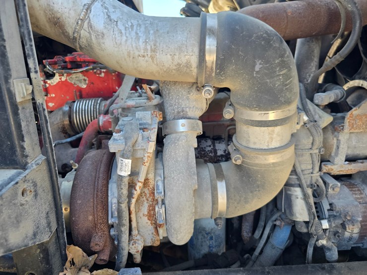 2013-peterbilt-320-image-64