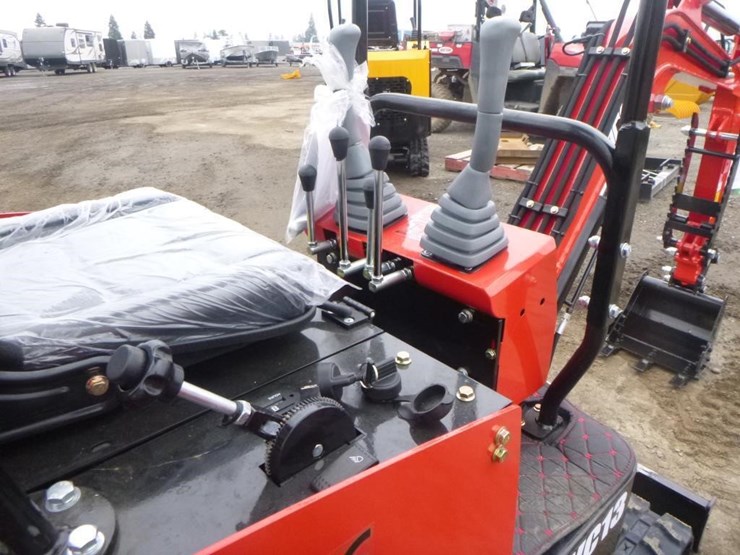 2025-vicsec-vc13-hydraulic-excavator-image-23