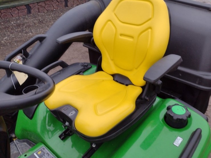 john-deere-x750-image-9