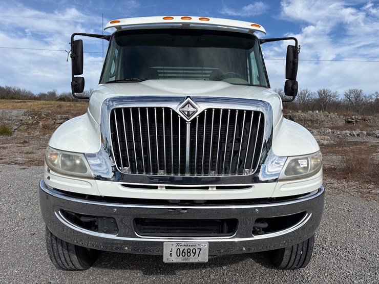 international-durastar-4300-image-2