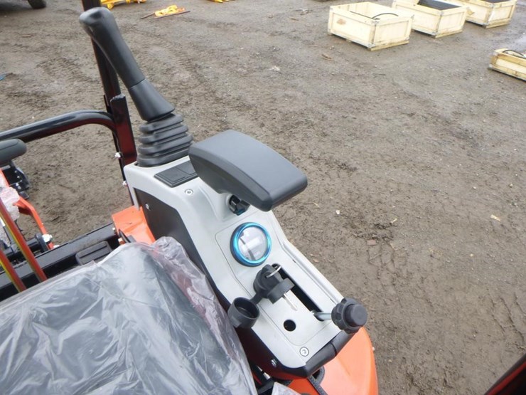 2025-tpm-18k-hydraulic-excavator-image-23