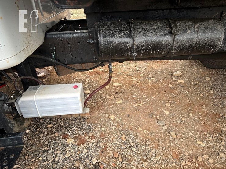 international-4700-image-20