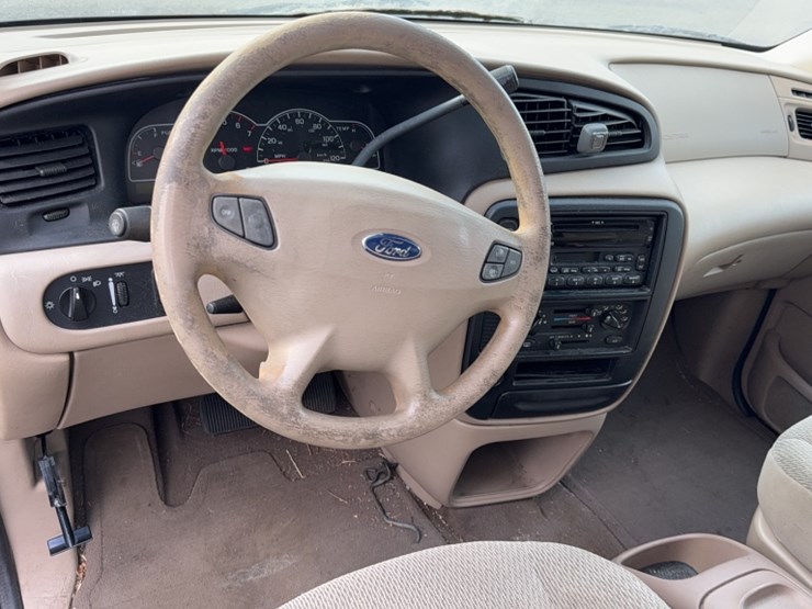 2001-ford-windstar-image-16