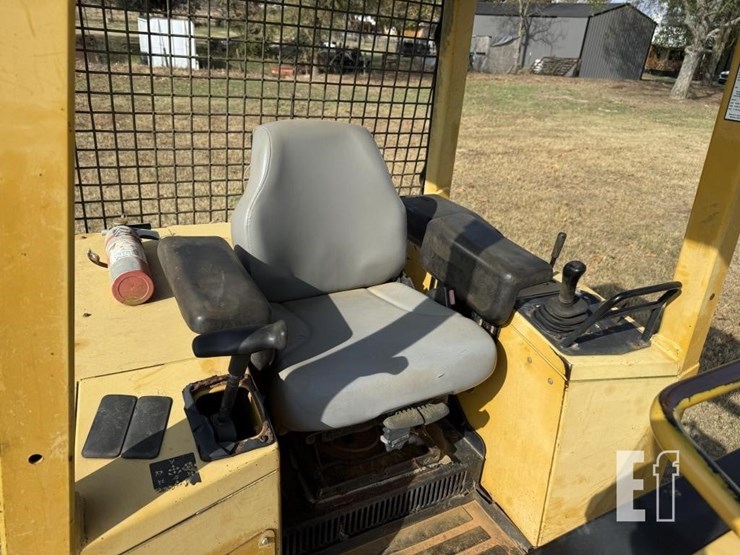 deere-450h-image-19