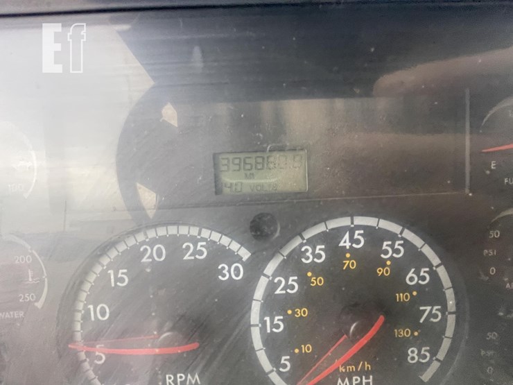 2006-sterling-l8500-image-11