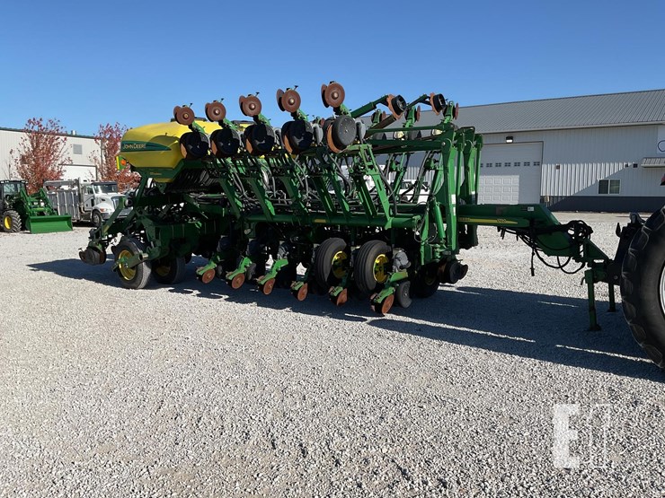 john-deere-1790-image-1