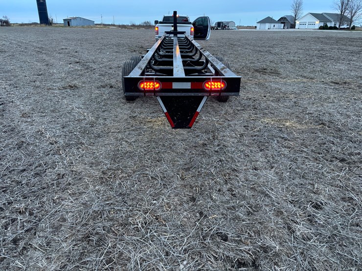 #1050-•-2024-hay-boss-bale-trailer-image-3