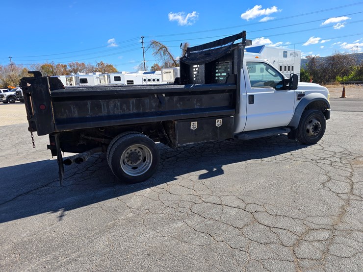 ford-f550-image-25