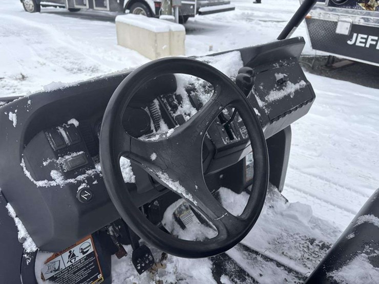 2012-john-deere-550-image-18