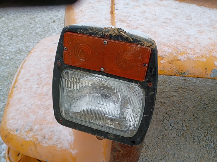 international-4900-image-8