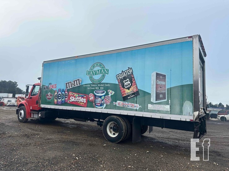 2016-freightliner-business-class-m2-106-image-25