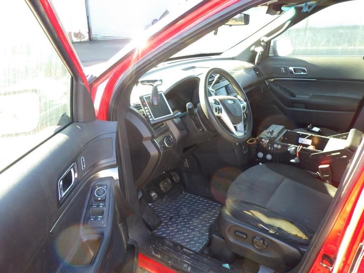 2013-ford-explorer-image-5