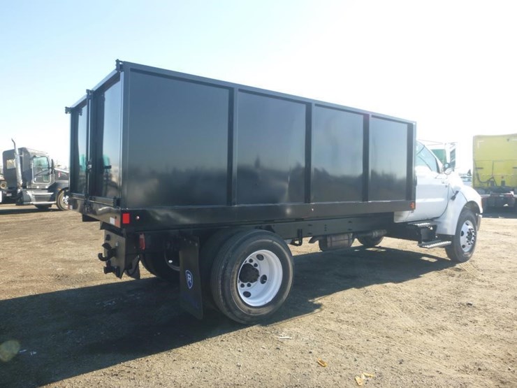 2013-ford-f650-image-3