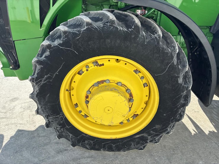 john-deere-8320r-image-44
