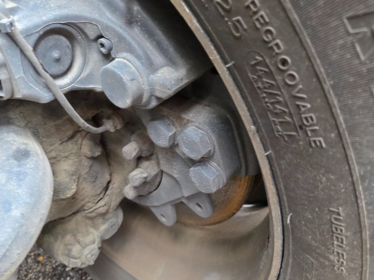 2017-peterbilt-579-image-49