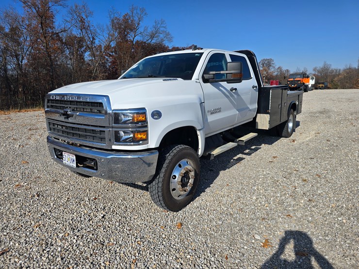 chevrolet-silverado-5500hd-image-2