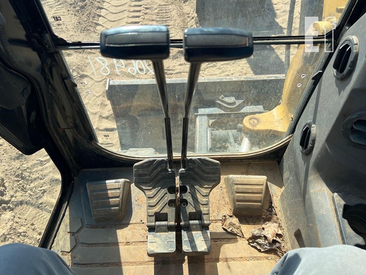 2020-caterpillar-306-cr-image-35