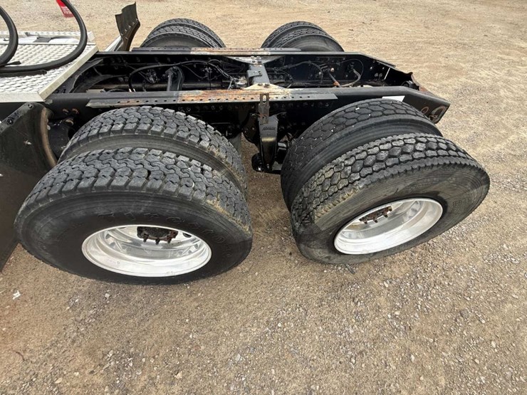 2012-western-star-4900-image-13