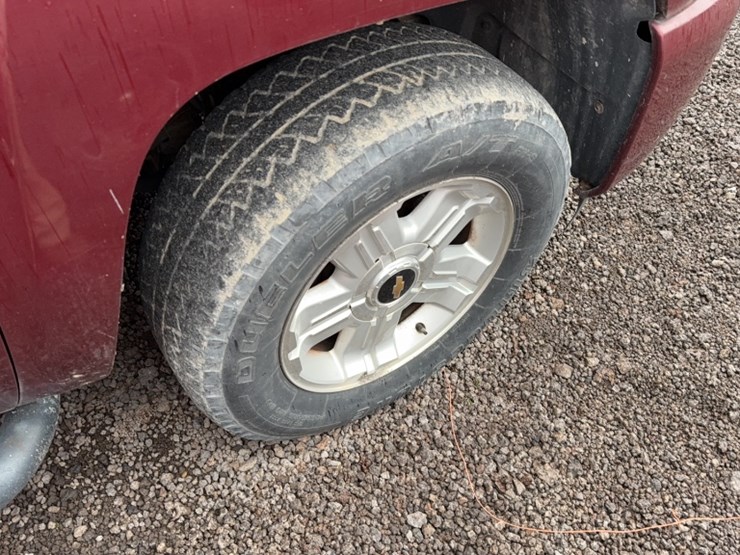 #3016-•-2009-chevrolet-silverado-pickup-truck-image-4